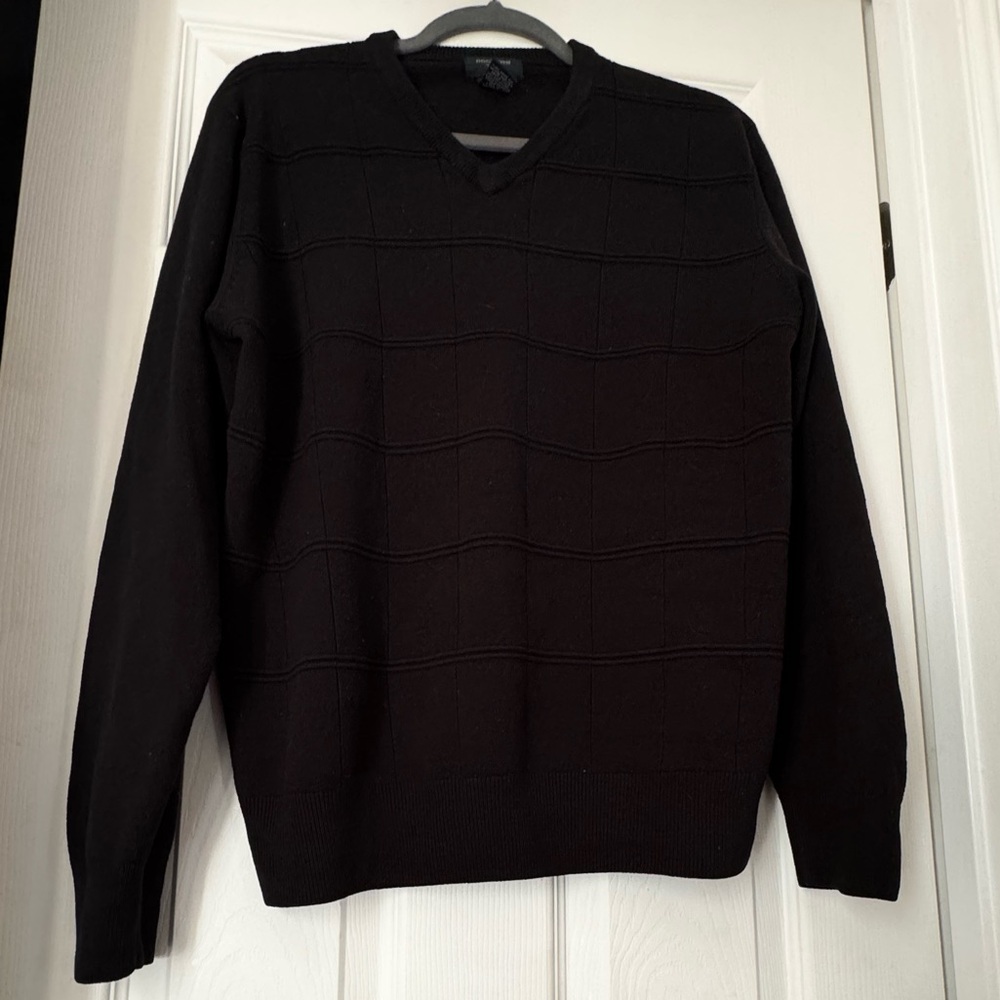 Dockers Women’s sweater Large in black